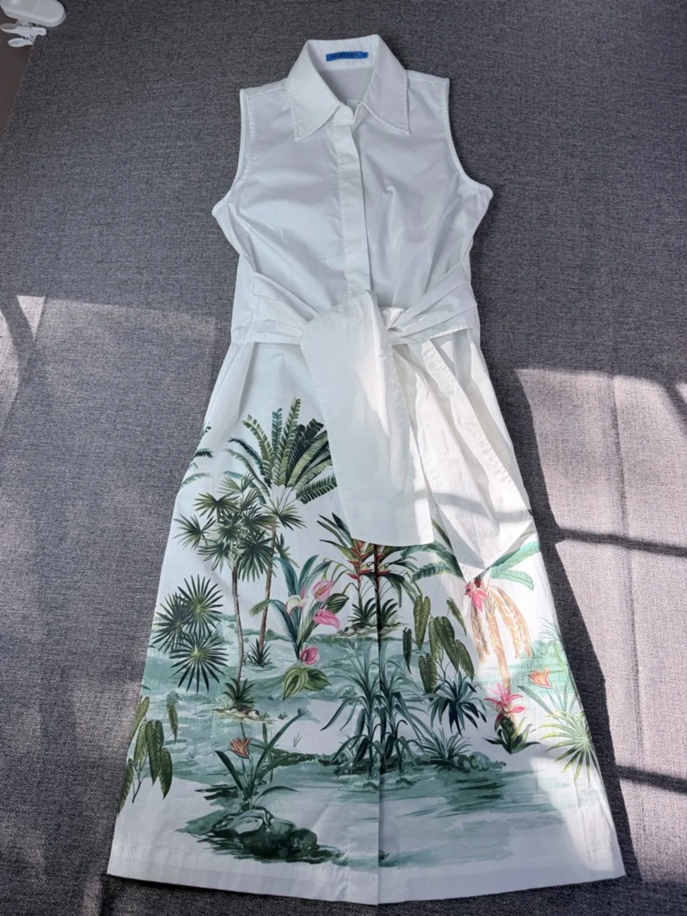 J. McLaughlin White Sleeveless Shirt Midi Dress with Tropical Print - Picture 3 of 9